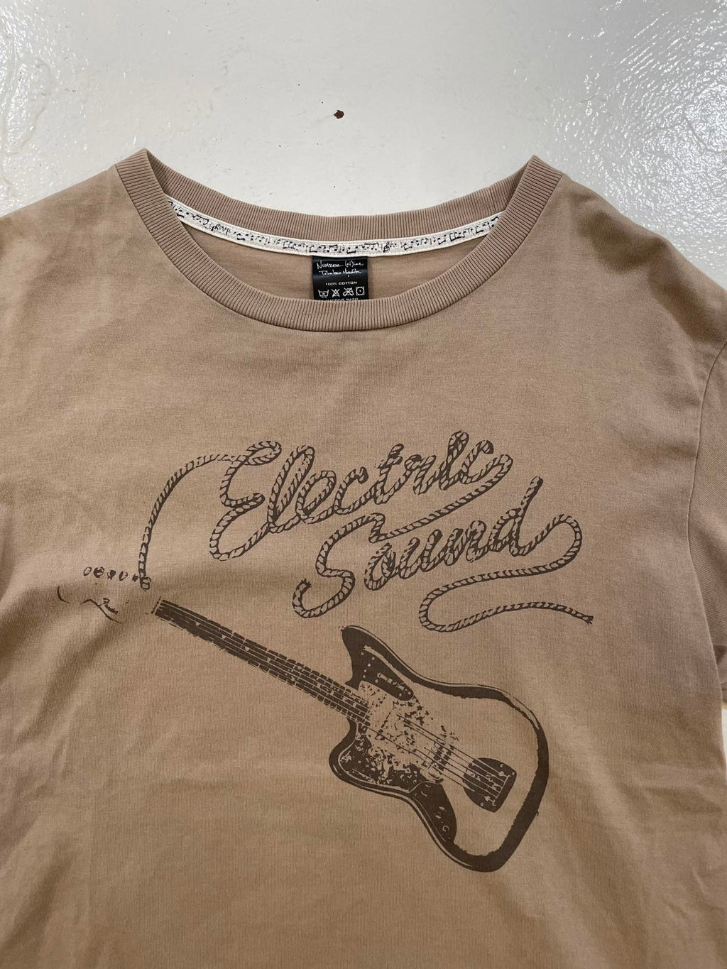 Number nine Sound Guitar tee