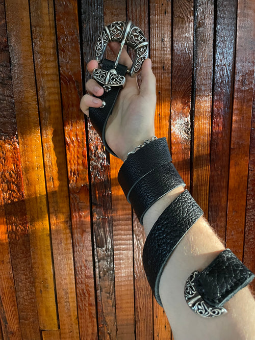 A & G rock belt