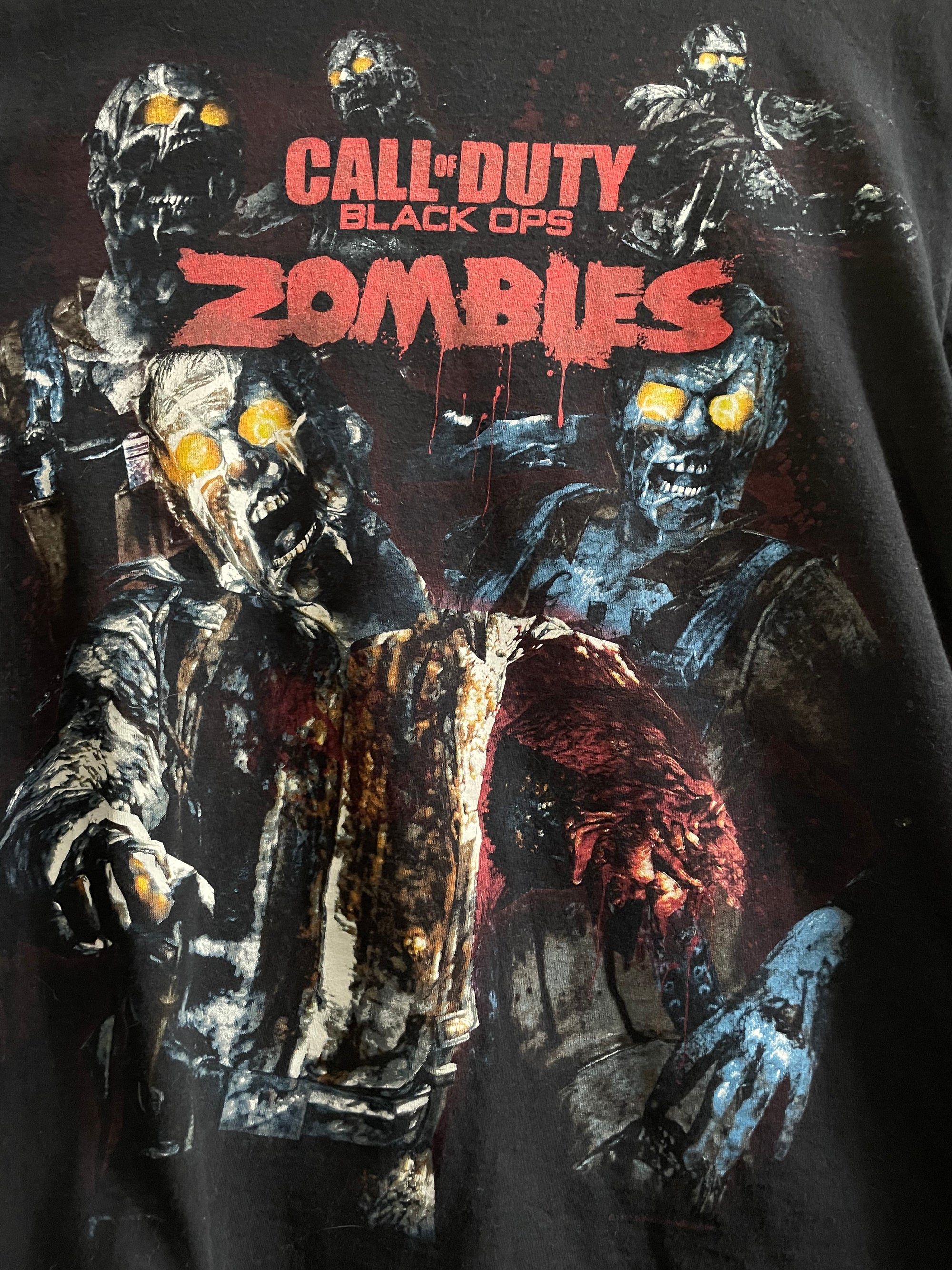 Call Of Duty Zombies T-Shirt