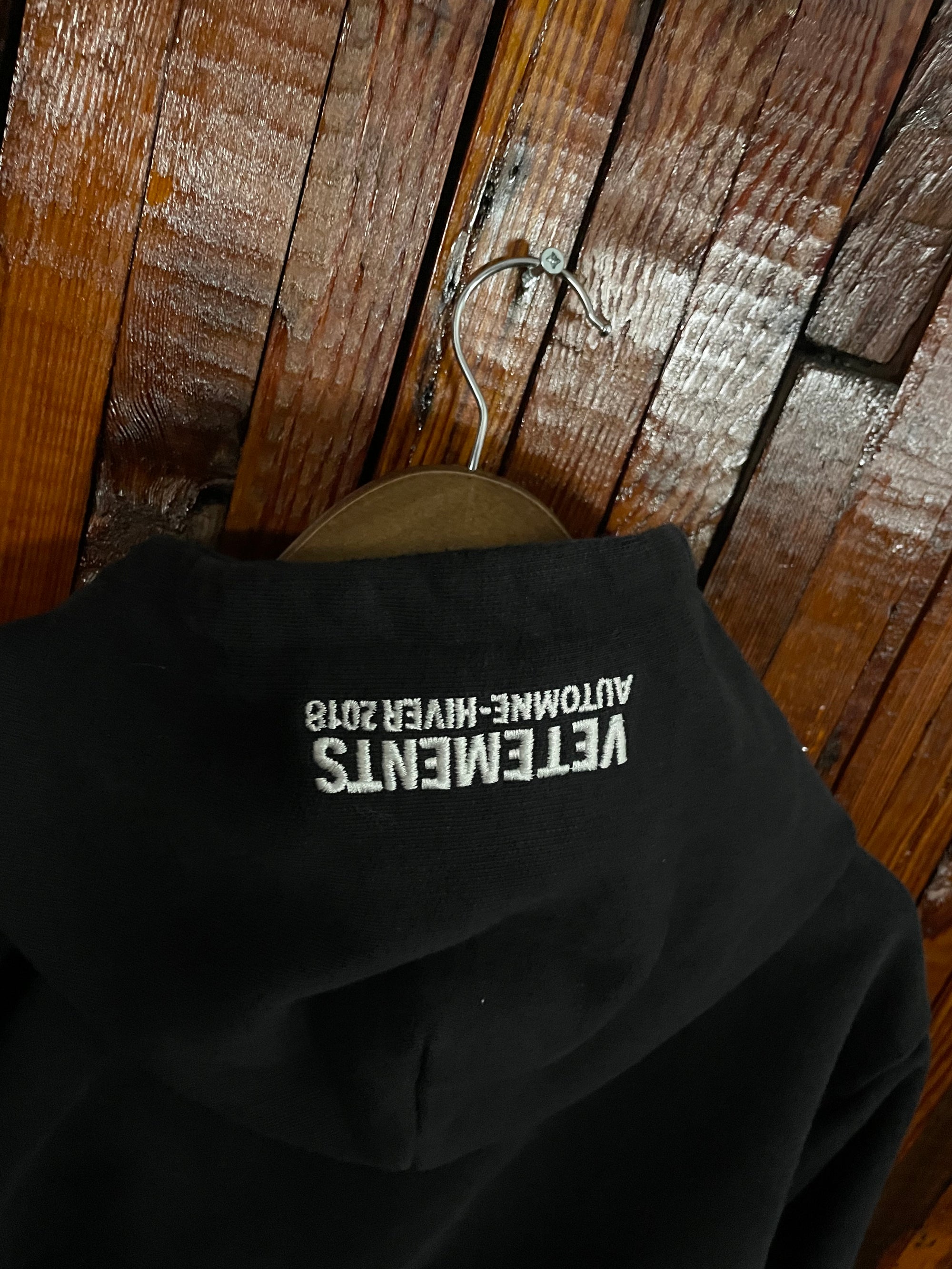 Aw18 Vetements misplaced skull hoodie