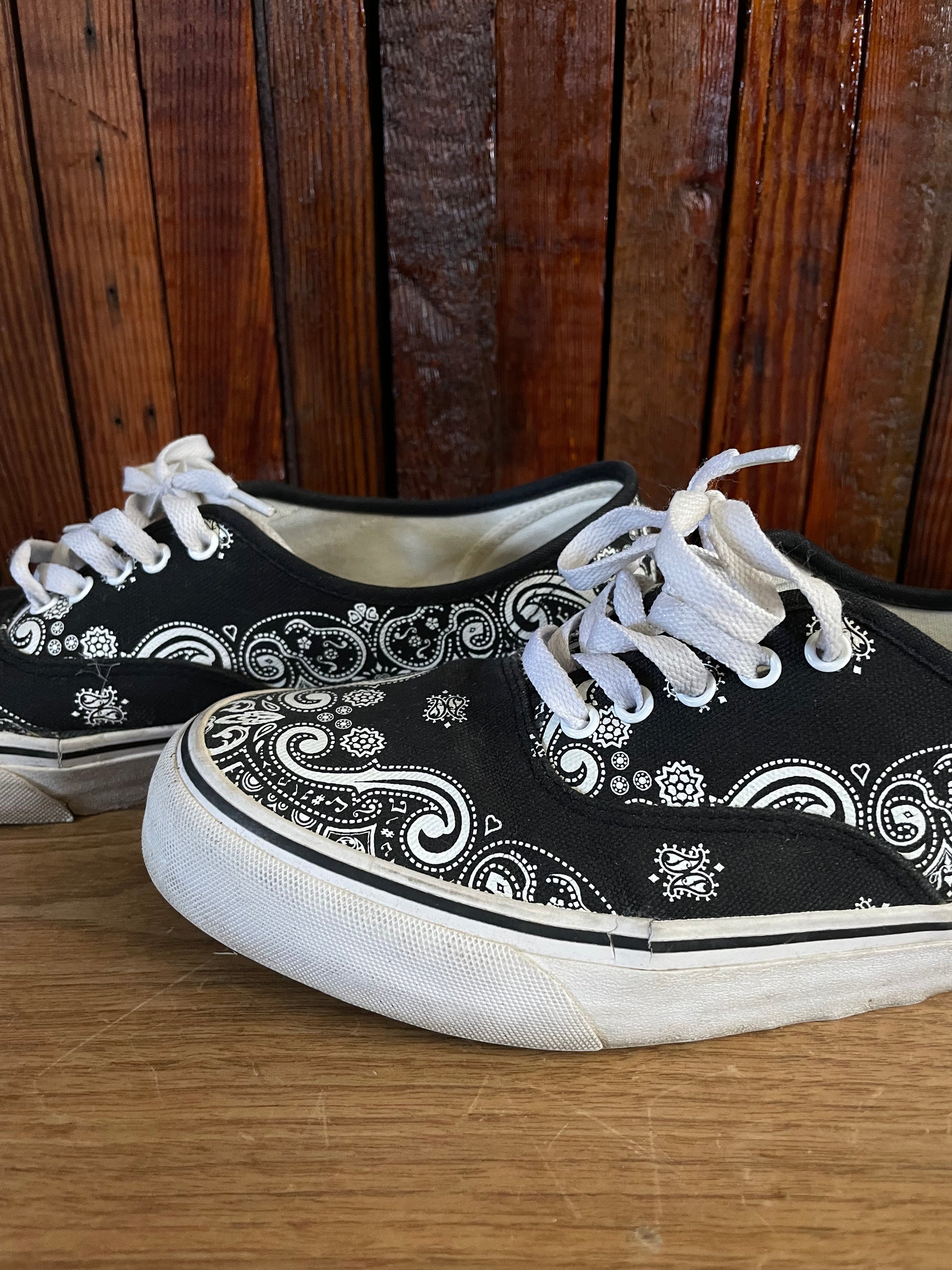Number (N)ine Paisley Vans