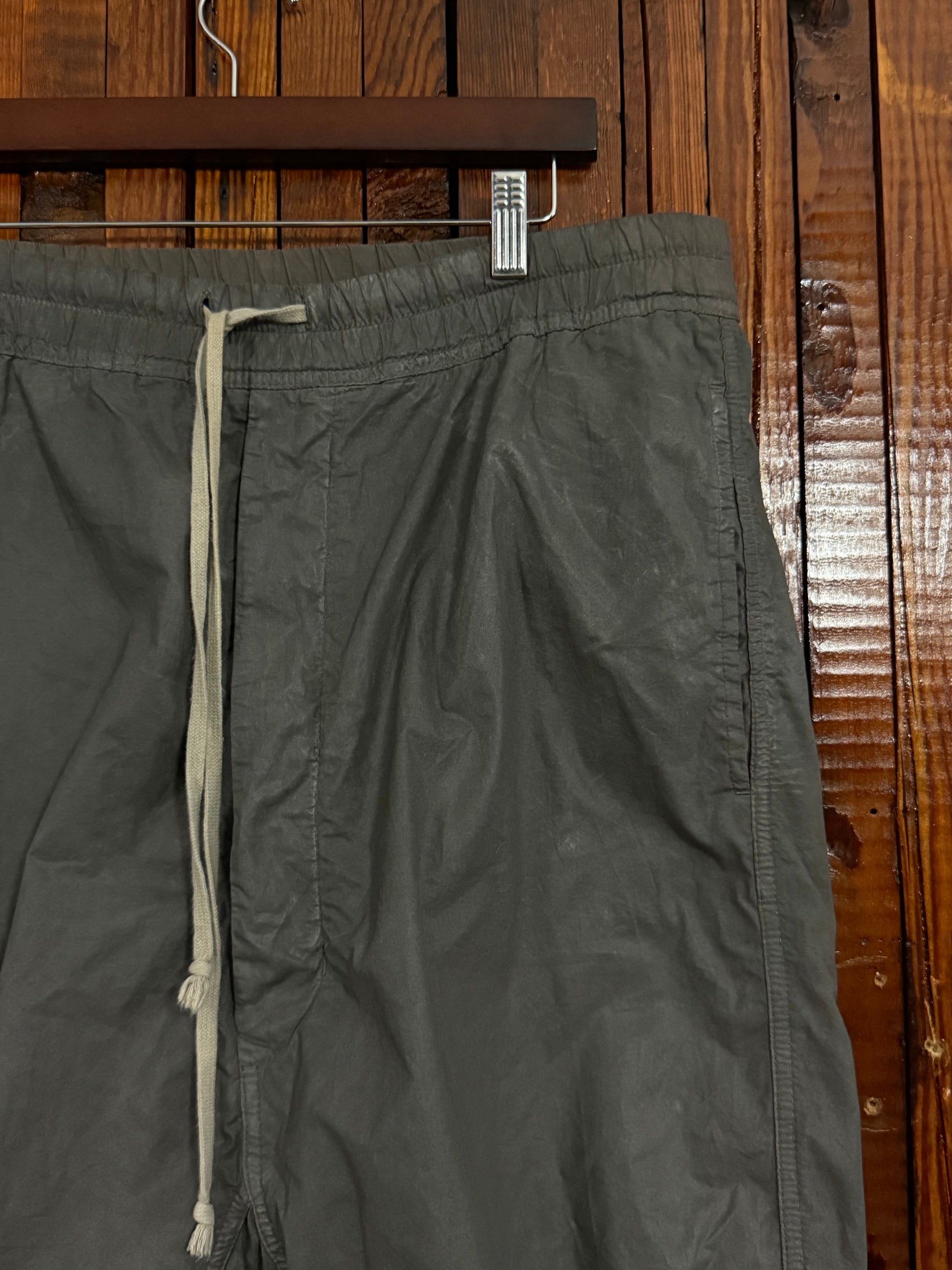 Rick Owen’s Dark dust waxed Pod shorts